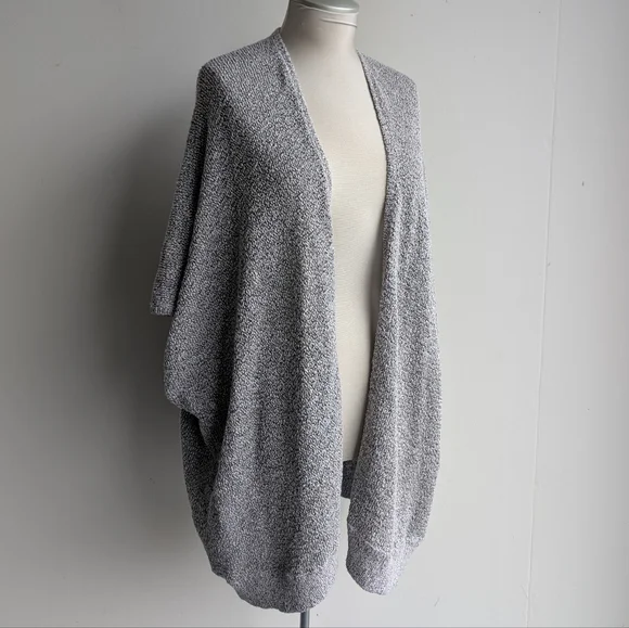 Aritzia Community Iconic Cape Knit Cardigan - Picture 4 of 9